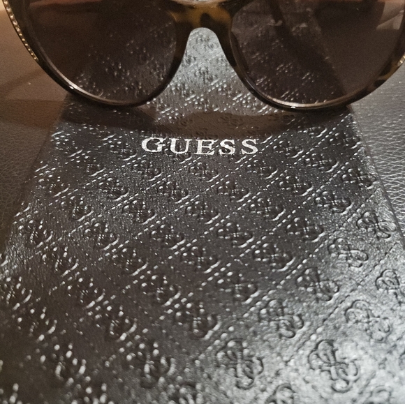 Guess Brown Tortoise Sunglasses